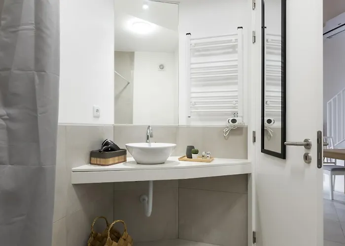 Madalena Village 2 - Centre By Hd Apartment